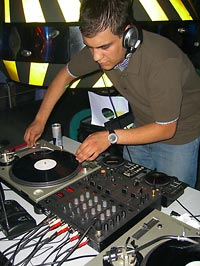 DJ FStep 
