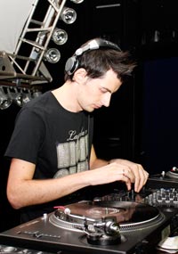 DJ Vaden 