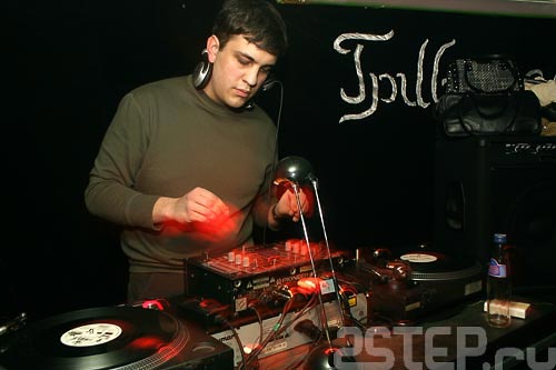  Dj Altero @  () -  121
